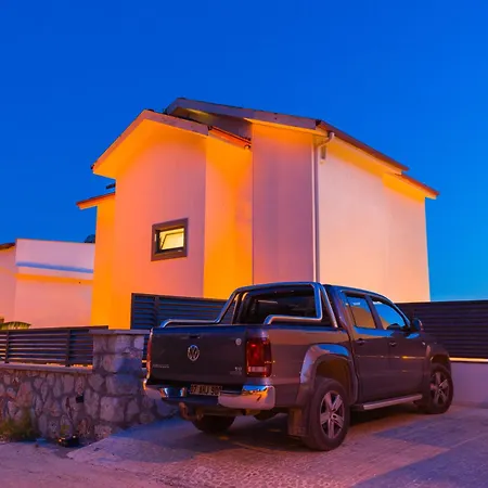 Villa Deida & Laoda