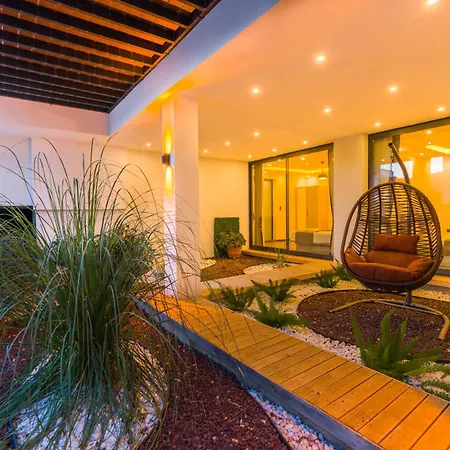 Deida & Laoda Villa